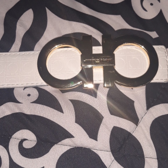 Farragamo belt